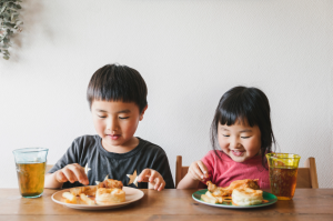 「栄養バランスを考えたメニュー構成」をイメージする画像